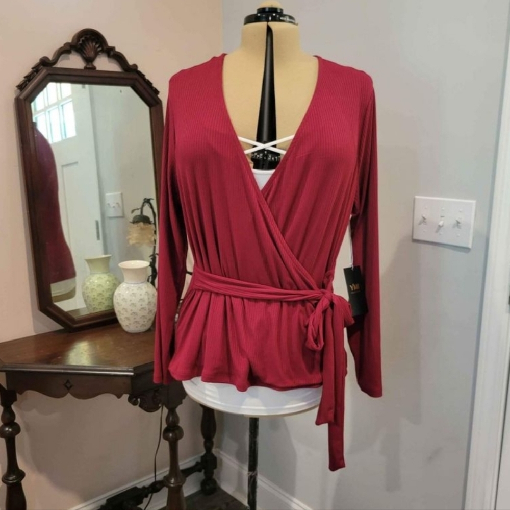 NWT 2X Wrap Style Ribbed Top w/Tie